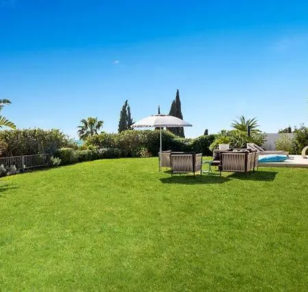 Villa View *